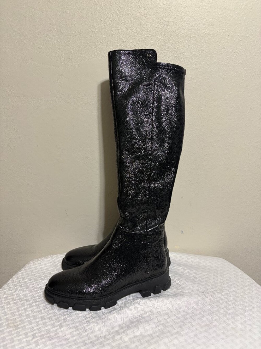 Michael Kors Crackled Faux Patent Leather Boot Size 8